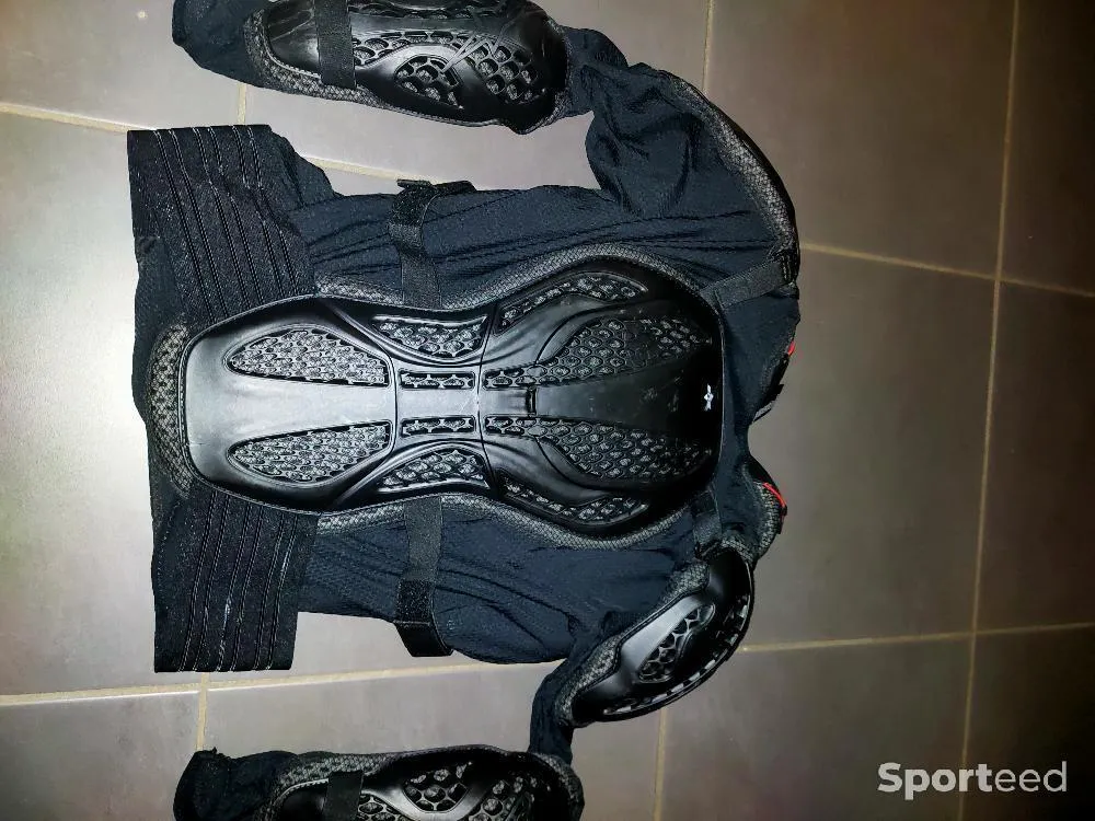 Pare pierre bionic Alpinestars  neuf Ajouté le : 26/01/2023