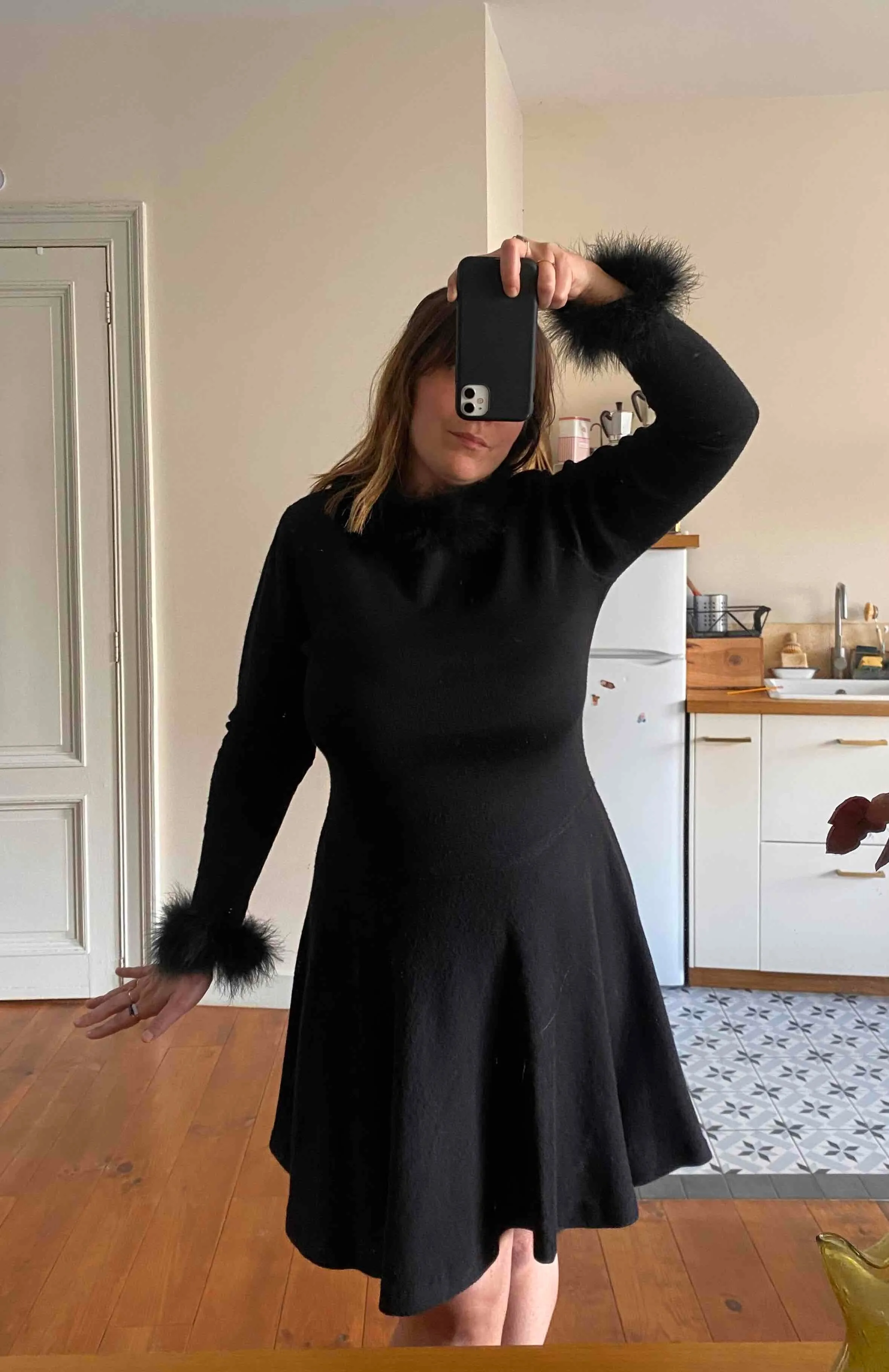 Robe en laine et plumes