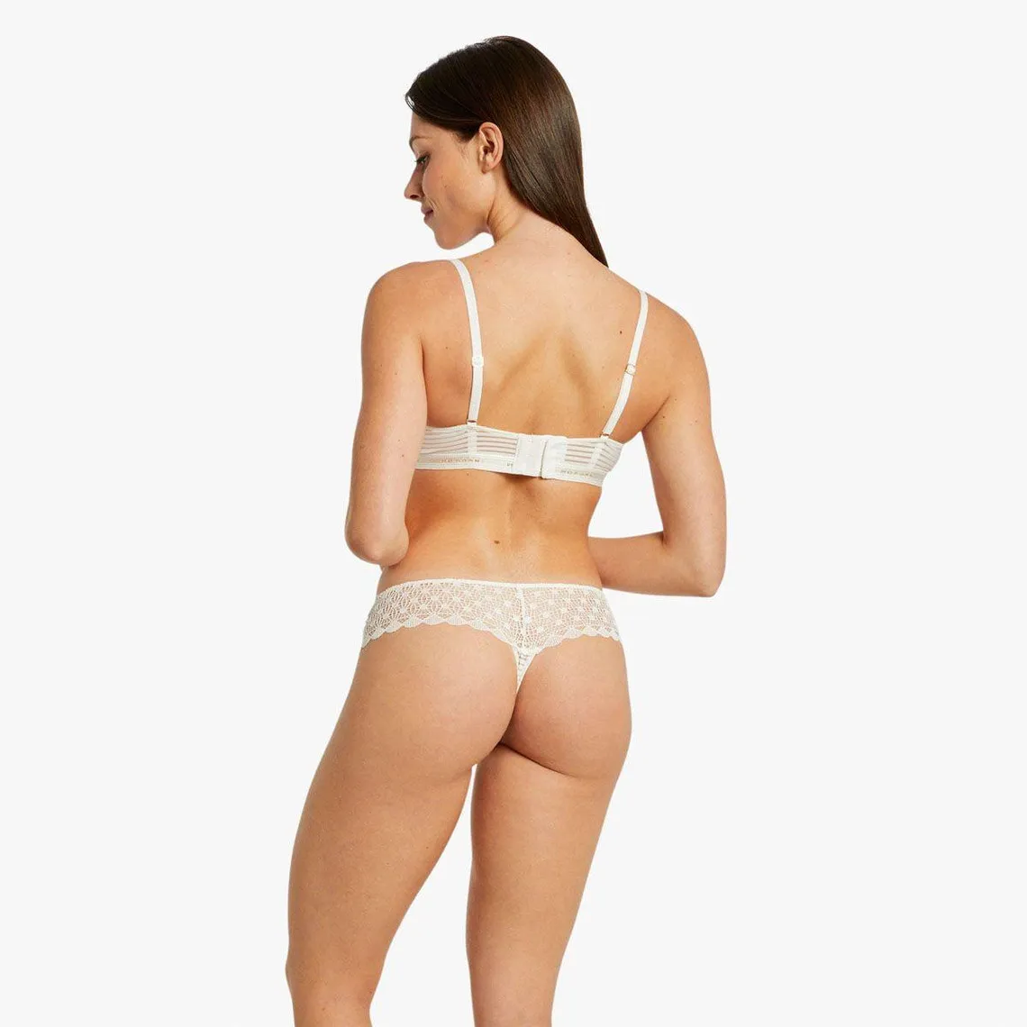 Shorty string ivoire Lily blanc | 3 Suisses