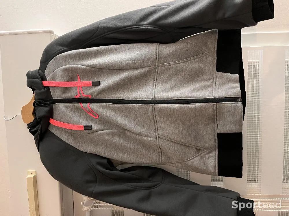 Veste moto femme Alpinestars  neuf Ajouté le : 21/02/2024